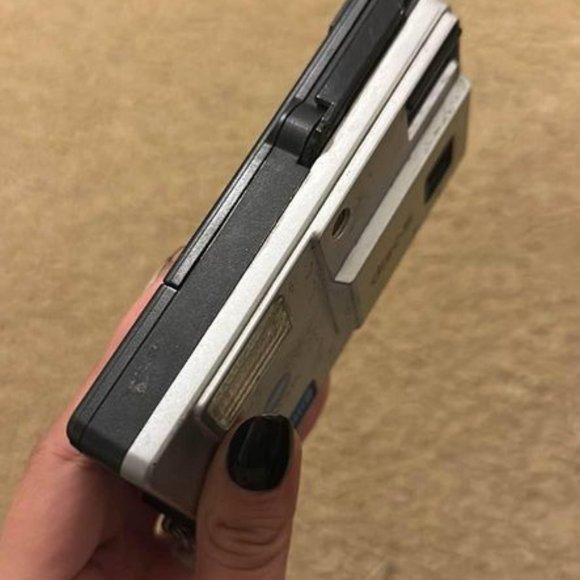 Konica Minolta Disc-5 w/ Original Strap - Picture 4 of 8